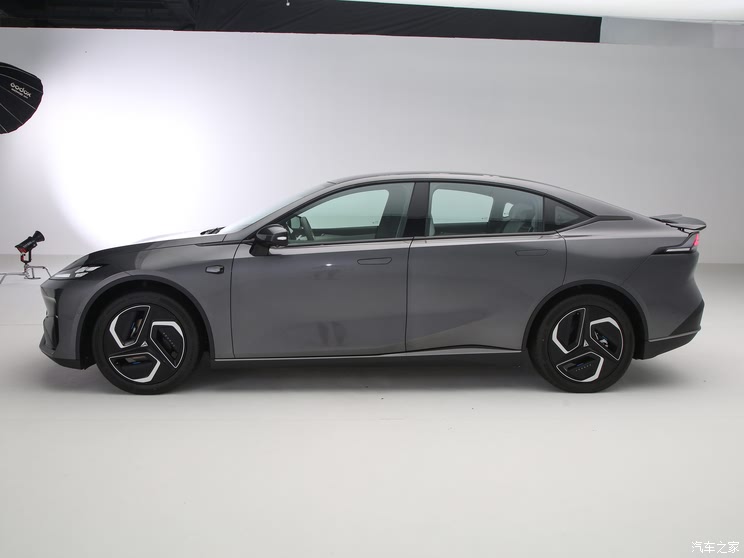 Deep blue car deep blue L07 2024 530Max Gankun Zhijia ADS SE pure electric version